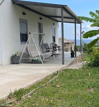 Ambelakia Bungalow Monemvasía Eksteriør bilde